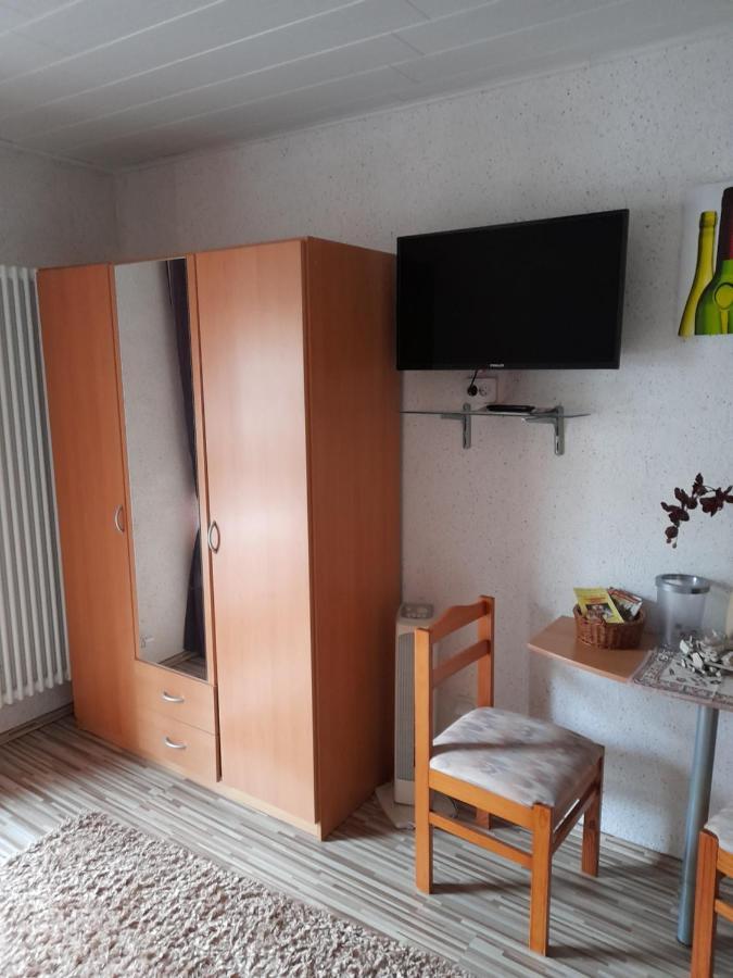 B&B Pension Winzerhaus Zell-Mosel מראה חיצוני תמונה