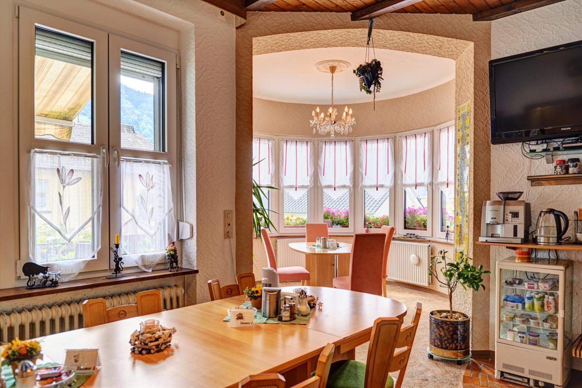 B&B Pension Winzerhaus Zell-Mosel מראה חיצוני תמונה