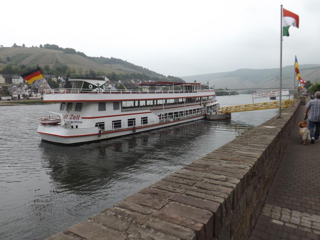 B&B Pension Winzerhaus Zell-Mosel מראה חיצוני תמונה